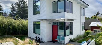 Central/Modern/Immaculate/Family Friendly