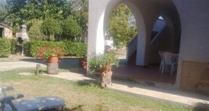 three-room apartment in the country near the sea 