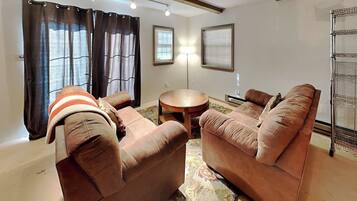 Nhà (3 Bedrooms) | Tiện nghi, dịch vụ nơi lưu trú