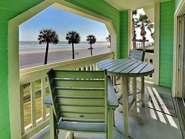 Condo (2 Bedrooms) | Front of property - Dawn 626-feel the Breeze (Galveston)