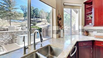 Rumah (Multiple Bedrooms) | Lain-lain