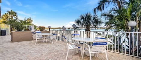 Condo (1 Bedroom) | Property amenity