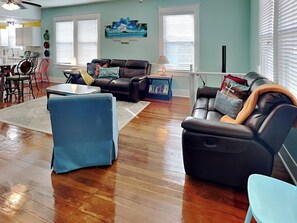 Miscellaneous - Seawall Celebration Manor by Ryson Vacation Rentals (Galveston)