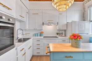 House (4 Bedrooms) | Miscellaneous