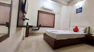 Standard Double Room, City View | Desk, laptop workspace, free WiFi