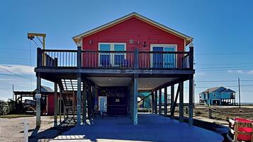 House (3 Bedrooms) | Property amenity