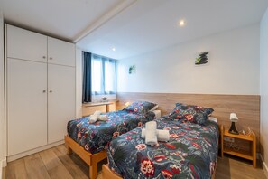 1 chambre, fer et planche à repasser, Wi-Fi gratuit, draps fournis