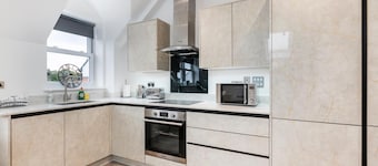 Flat  4 Saarb Apartments 