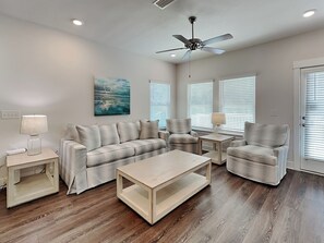 Miscellaneous - Blue Tide Bungalow (Pensacola)