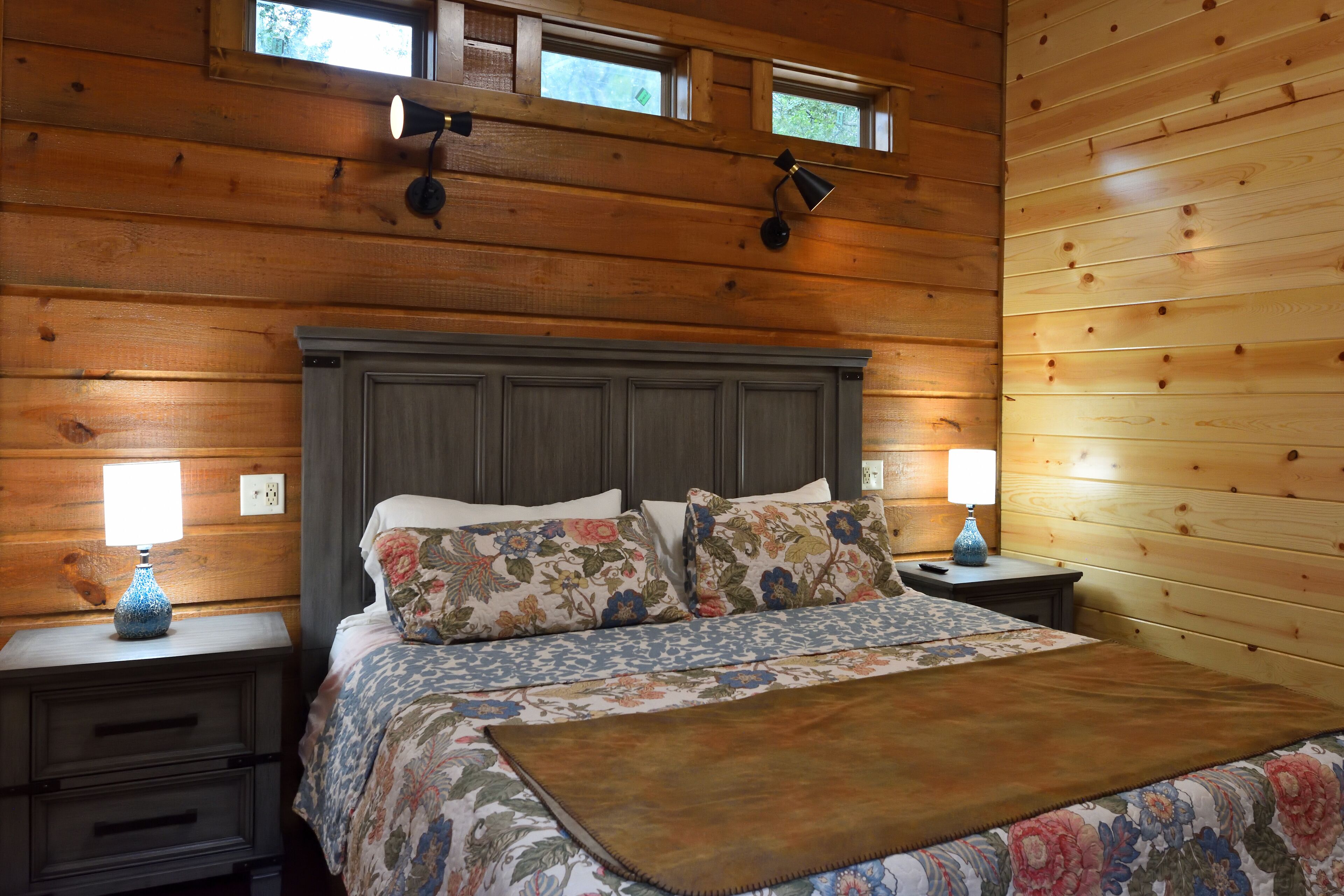 1 soverom, strykejern/-brett, wi-fi (inkludert) og sengetøy