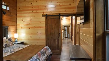 1 slaapkamer, een strijkplank/strijkijzer, gratis wifi, beddengoed