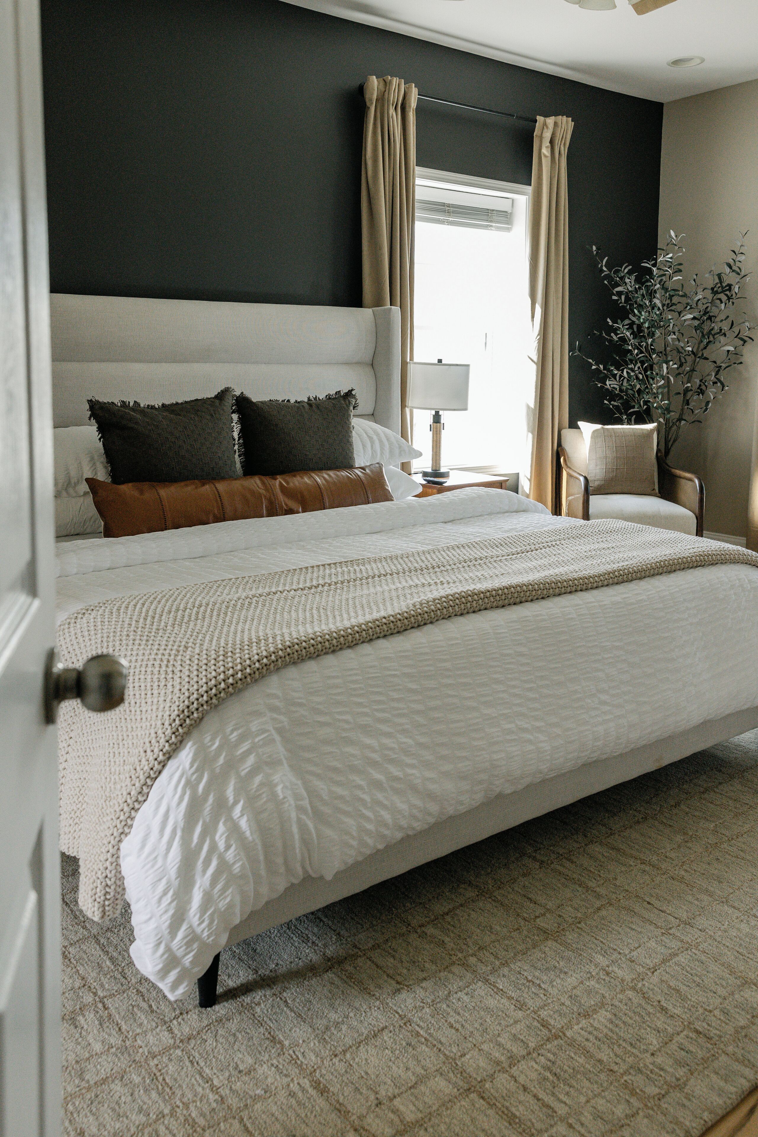 6 dormitorios, tabla de planchar con plancha, wifi y ropa de cama