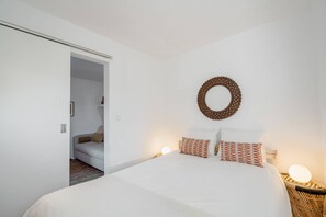 2 dormitorios, tabla de planchar con plancha, Internet y ropa de cama