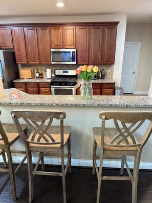 Microwave, oven, stovetop, dishwasher