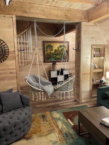 MYSA House is an Enchanting, pet friendly chalet with WiFi in Grand Marais