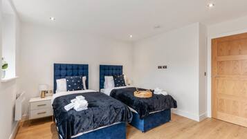 1 bedroom, iron/ironing board, free WiFi