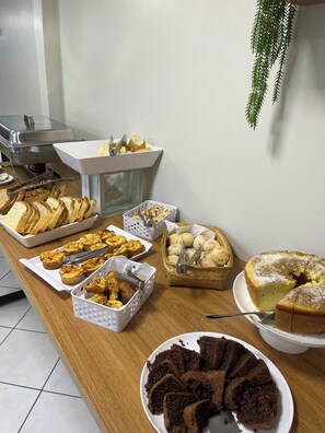 Free daily continental breakfast - Arcos Palace Hotel (Arcos)