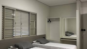 Luxury Room | Laptop workspace, free WiFi