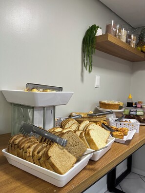Free daily continental breakfast - Arcos Palace Hotel (Arcos)