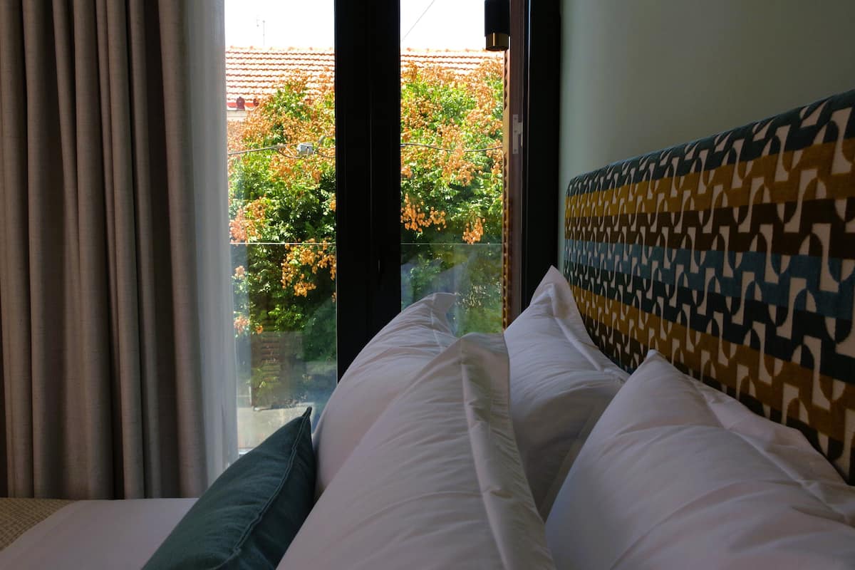Appartamento Deluxe, balcone | 1 camera, una cassaforte in camera, insonorizzazione