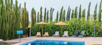 Peaceful family-friendly private villa with pool