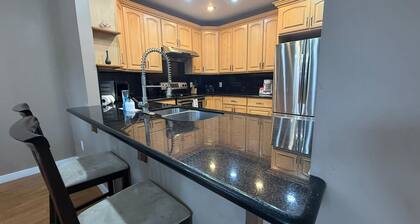 Charming 3-BR Home Close to Swedish Cherry Hill