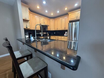 Charming 3-BR Home Close to Swedish Cherry Hill