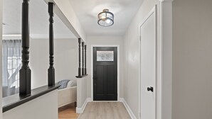 House, Private Bathroom (Rettke House) | Lobby - Rettke House (Plano)