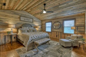 3 quartos, escrivaninha, berço de viagem, Wi-Fi de cortesia