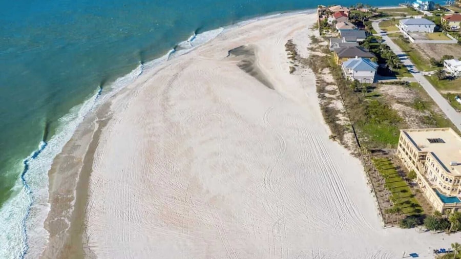 Sleeps 18! Pool, Hottub, Game Room, Blocks to Beach Vilano Villa by Avantstay