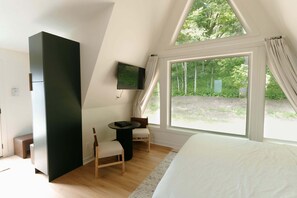 Strykejern/-brett, wi-fi og sengetøy