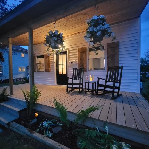 Hygge Home in ski country - 4 bed, 2 bath family home