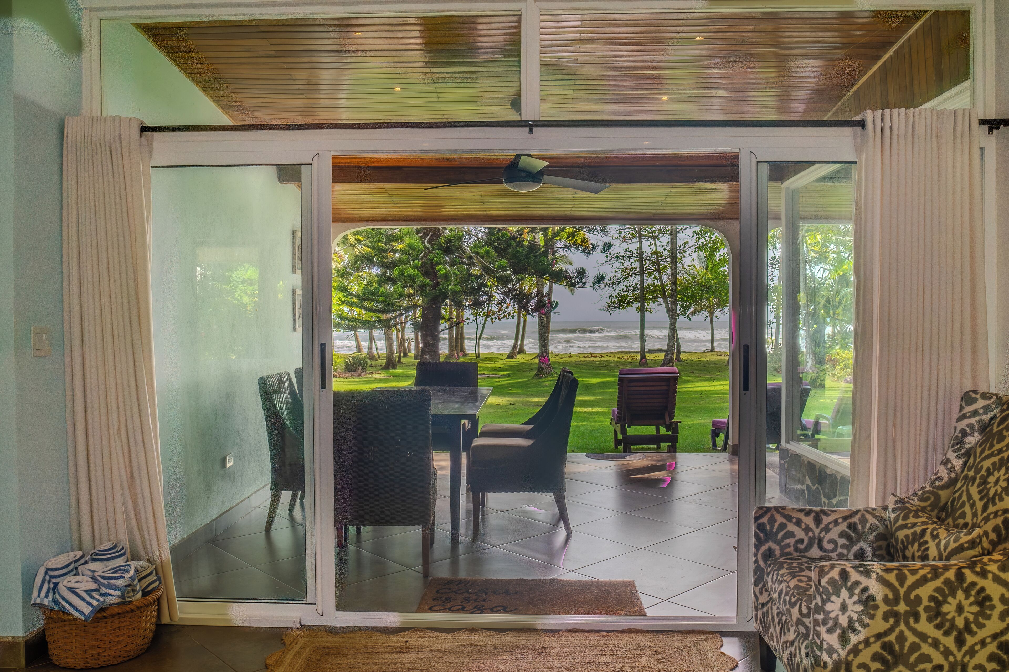 تلفزيون ذكي