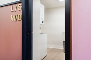 Interior - Stunning 3Bedroom in Montreal (Montréal)