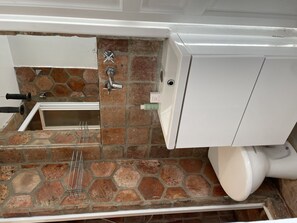 Hair dryer, towels