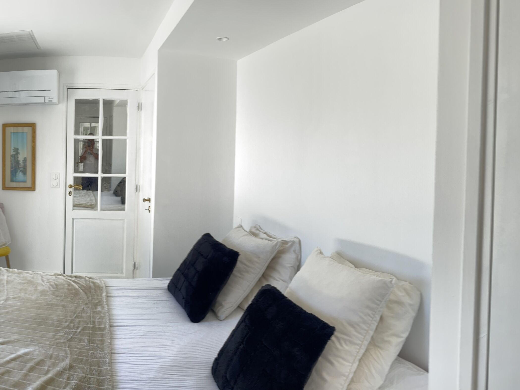 1 bedroom, iron/ironing board, internet, bed sheets