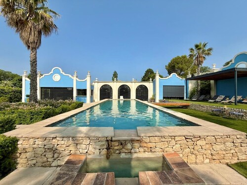 Villa.luxe.8 chambres piscine vue palmeraie