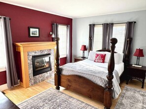 8 bedrooms, iron/ironing board, WiFi, bed sheets