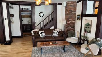 Télévision, cheminée