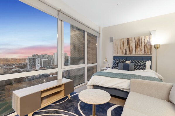 In-room safe, WiFi, bed sheets