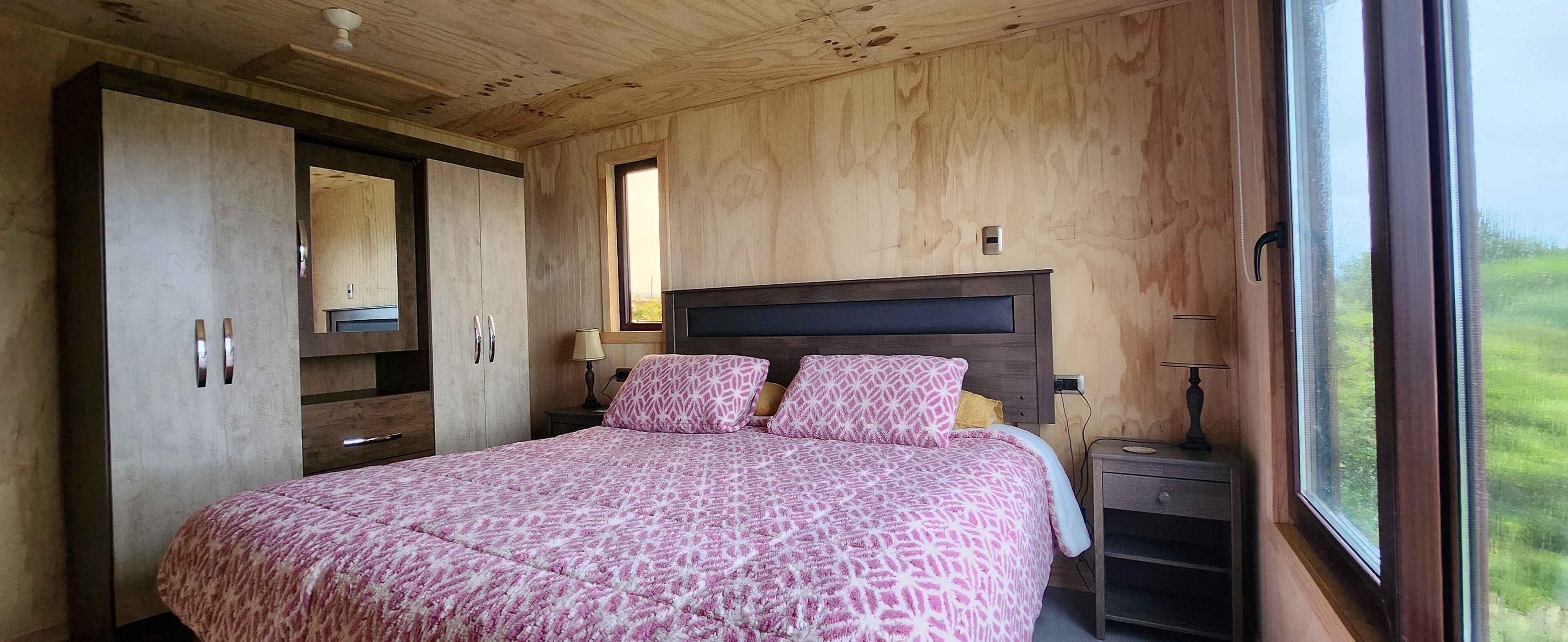 3 soverom, wi-fi (inkludert) og sengetøy