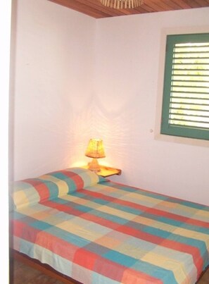 2 bedrooms, iron/ironing board