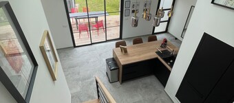 Loft house + SPA 5 minutes from Rennes. Ideal for professionals and families.