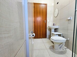 Håndklær og toalettpapir