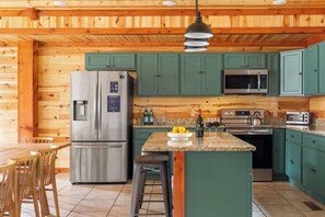 Casa (6 Bedrooms) | Cucina privata | Frigorifero, microonde, forno, piano cottura