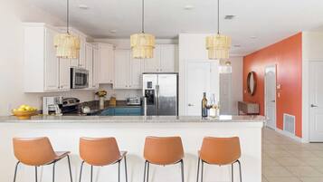 Casa (Multiple Bedrooms) | Interni