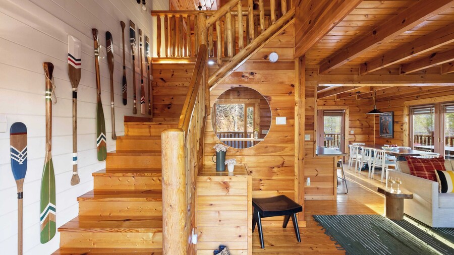 Redesigned, Hot Tub, Firepit, Billiards Pigeon Forge Riverbend by Avantstay