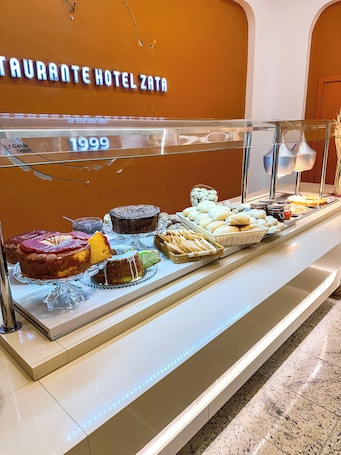 Desayuno buffet incluido todos los días