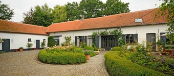 Geestmolenhof 1: relaxing in the green near Leuven,  For business or vacation.