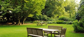 Geestmolenhof 1: relaxing in the green near Leuven,  For business or vacation.